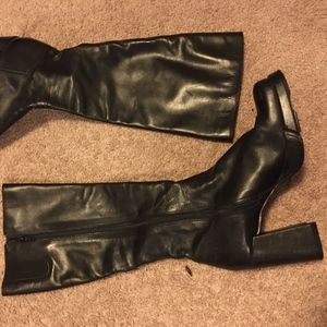 Knee High Black Heeled Boots